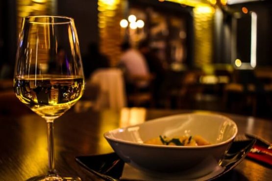 discover-wine-slider